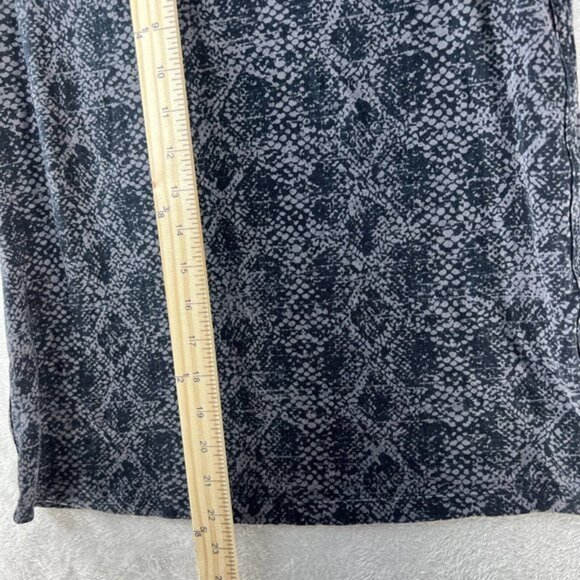 Athleta Daily Top Womens Small Snake Python Animal‎ Print Short Sleeve Tee - Picture 6 of 10
